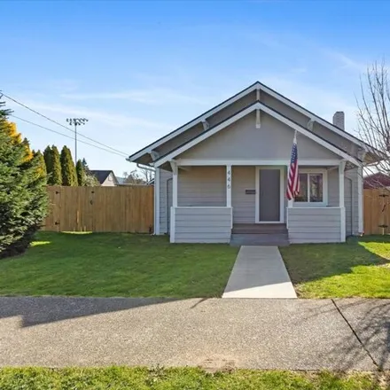 Buy this 4 bed house on 678 West Maple Street in Monroe, WA 98272