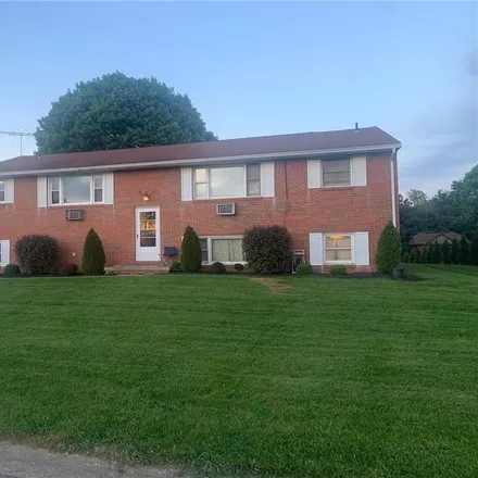 Buy this 6 bed duplex on 1355 Fairlawn Avenue in Louisville, OH 44641