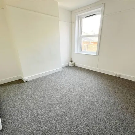 Rent this 2 bed apartment on Express Laundry in Wimborne Road, Bournemouth