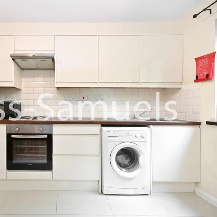 Image 5 - Oxley Close, London, SE1 5HN, United Kingdom - Apartment for rent