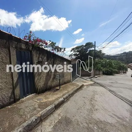 Buy this 3 bed house on Rua Ponta Grossa in Milionários, Belo Horizonte - MG