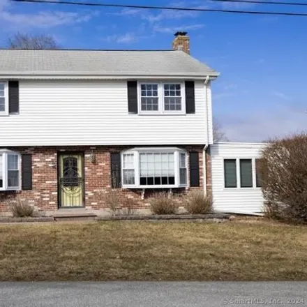 Buy this 4 bed house on 13 Brightwater Road in East Lyme, CT 06357