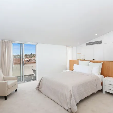 Rent this 3 bed apartment on Carlisle Street in Tamarama NSW 2026, Australia