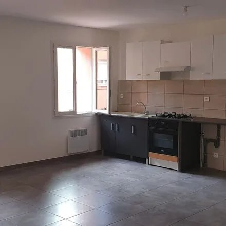 Rent this 3 bed apartment on Domaine La Lauzade in Chemin des Oliviers, 83340 Le Luc