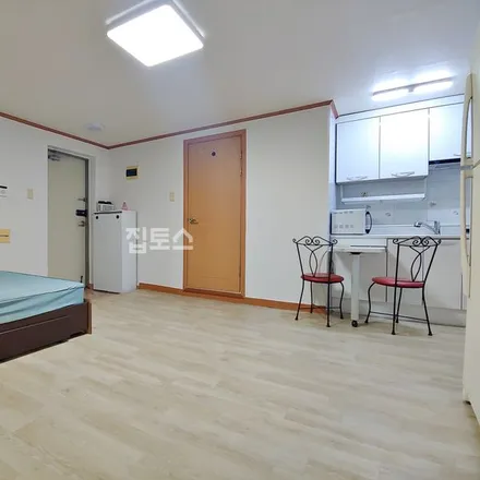 Image 3 - 서울특별시 서초구 잠원동 44-3 - Apartment for rent