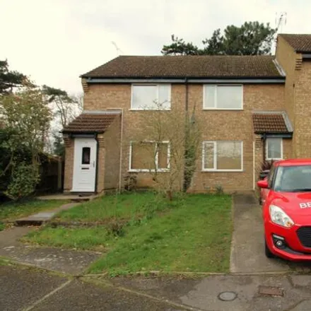 Rent this 2 bed townhouse on Yewtree Rise in Washbrook, IP8 3RJ