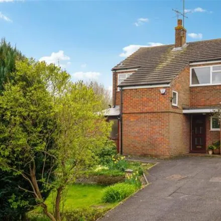 Buy this 3 bed house on Mill Close in Chesham, HP5 1QL