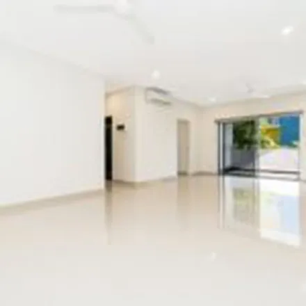 Image 2 - 220A Coronation Drive, Milton QLD 4064, Australia - Apartment for rent