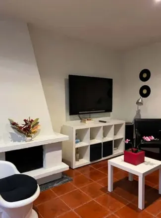 Rent this 3 bed apartment on Rua Vieira Lusitano 5 in 1070-070 Lisbon, Portugal