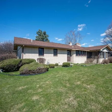 Image 3 - 4742 Dresden Court, Buena Vista Charter Township, MI 48601, USA - House for sale