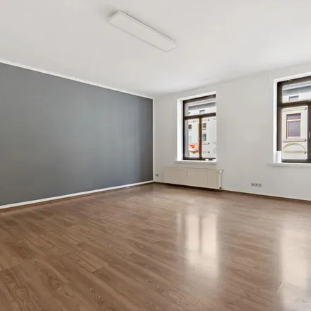Rent this 3 bed apartment on Steinweg 25 in 06110 Halle (Saale), Germany