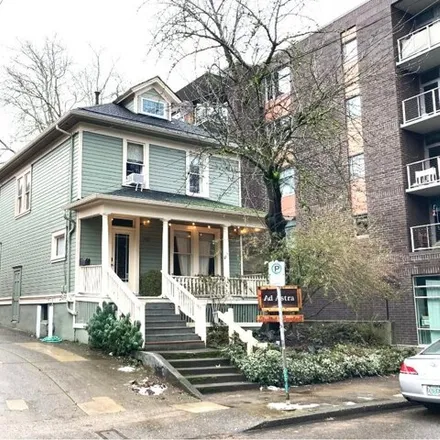 Image 7 - 2103 Southeast Belmont Street, Portland, OR 97214, USA - House for sale
