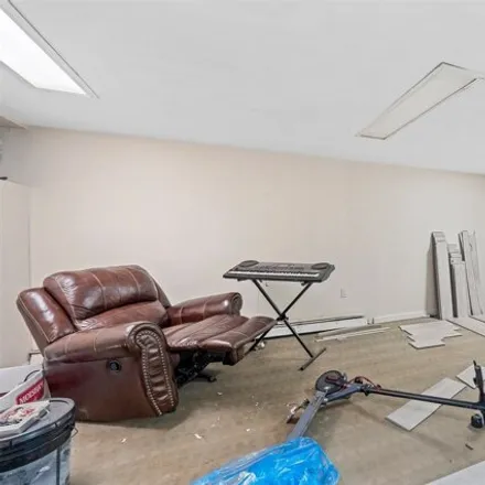 Image 7 - 1408 Avenue L, New York, NY 11230, USA - House for sale