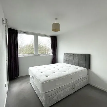 Image 7 - Warwick Crest, Park Central, B15 2LH, United Kingdom - Apartment for sale