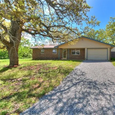 Buy this 3 bed house on May Avenue in Dibble, McClain County