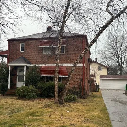 Image 2 - 22157 Wilmore Avenue, Euclid, OH 44123, USA - House for sale