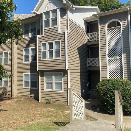 Buy this 3 bed condo on 1018 Wood Creek Drive in Fayetteville, NC 28314