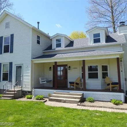 Buy this 4 bed house on 11858 North Main Street in Green Oak Charter Township, MI 48189