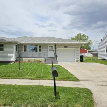 Buy this 3 bed house on 3510 27th Street in Columbus, NE 68601