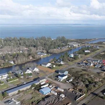 Image 3 - 998 Alida Court Southwest, Ocean Shores, Grays Harbor County, WA 98569, USA - House for sale