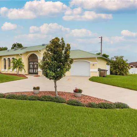 Image 2 - Archer Parkway East, Cape Coral, FL 33904, USA - House for sale