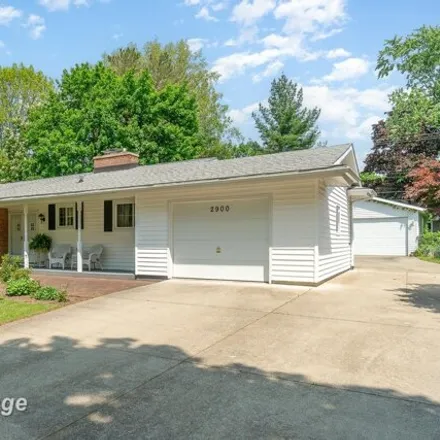 Image 3 - 2900 Dina St, Midland, Michigan, 48642 - House for sale