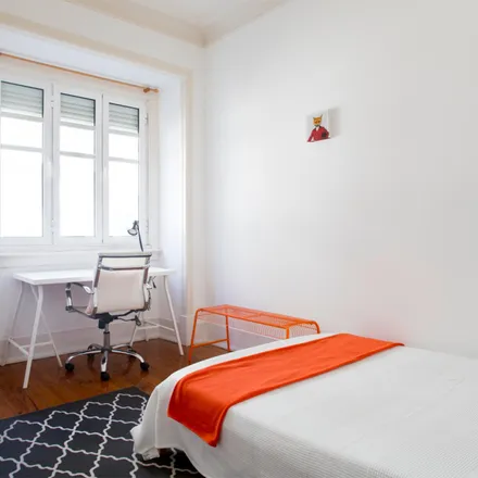 Rent this 5 bed room on Neshamáh - Massage and Alternative Therapies in Rua Rodrigo da Fonseca 81, 1250-190 Lisbon