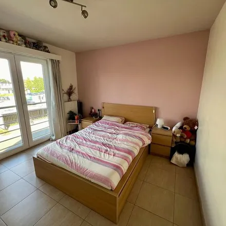 Rent this 2 bed apartment on Gentsesteenweg in 9750 Kruisem, Belgium