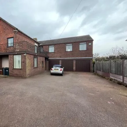 Rent this 5 bed house on 3W Car Park in Mapperley Plains, Arnold