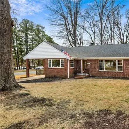 Buy this 4 bed house on 5801 Lee Avenue in Westhampton, Henrico County