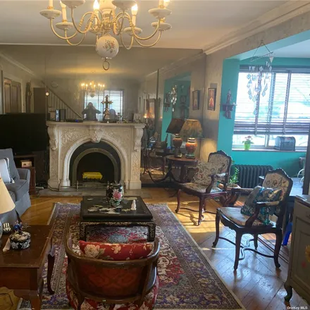 Image 2 - 38-03 212th Street, New York, NY 11361, USA - House for sale