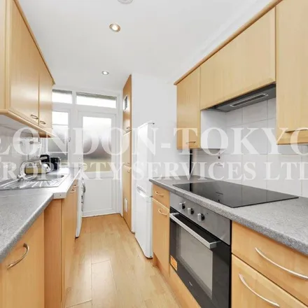 Rent this 2 bed apartment on Eamont Court in 92-101 Shannon Place, Primrose Hill