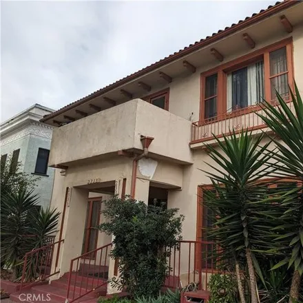 Image 3 - 2331 West 20th Street, Los Angeles, CA 90018, USA - House for sale