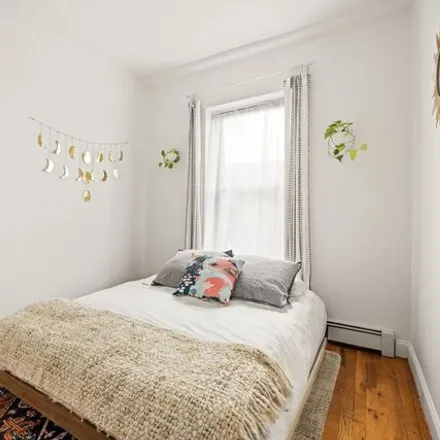 Image 5 - 153 Clinton Avenue, New York, NY 11205, USA - Apartment for sale