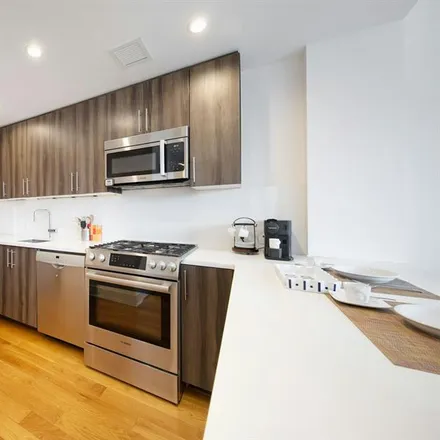 Image 3 - 47 -28 11TH ST 4D in Long Island City - Apartment for sale