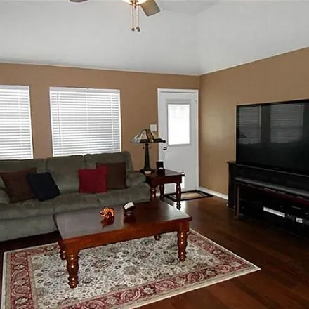Rent this 3 bed apartment on 1572 Hansberry Drive in Allen, TX 75002