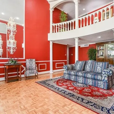 Image 3 - 2659 Bellefontaine Street, Houston, TX 77025, USA - Condo for sale