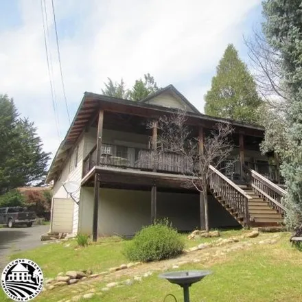 Buy this 2 bed house on 19760 Pleasant View Drive in Groveland, Tuolumne County