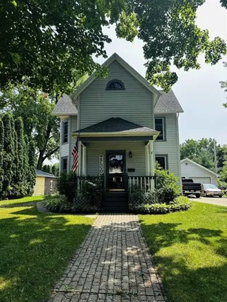 Buy this 4 bed house on 227 West Main Street in Evansville, WI 53536