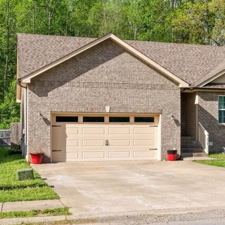 Buy this 3 bed house on 819 Shelton Circle in Clarksville, TN 37042