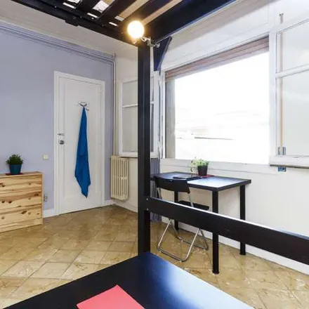 Rent this 5 bed apartment on Mercat de la Sagrada Família in Carrer de Provença, 08001 Barcelona