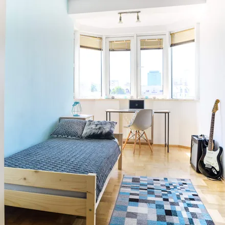Rent this 3 bed room on Dr Irena Eris in Żelazna 51/53, 00-852 Warsaw