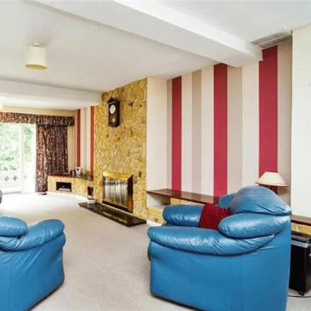 Image 7 - Parkwood Close, Royal Tunbridge Wells, TN2 3SX, United Kingdom - Duplex for sale
