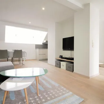 Rent this 2 bed apartment on Place Fernand Cocq - Fernand Cocqplein in 1050 Ixelles - Elsene, Belgium