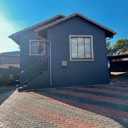 Image 4 - Progress Road, Lindhaven, Roodepoort, 1725, South Africa - Apartment for rent