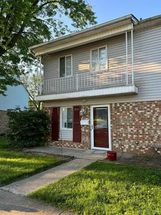 Buy this 2 bed house on 2031 South Breiel Boulevard in Middletown, OH 45044
