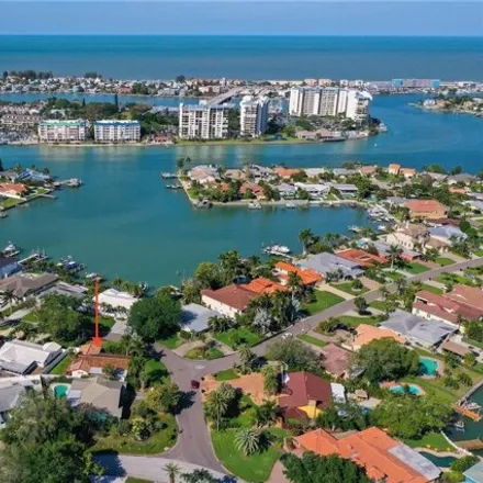 Image 1 - 1208 80th Street South, Saint Petersburg, FL 33707, USA - House for sale