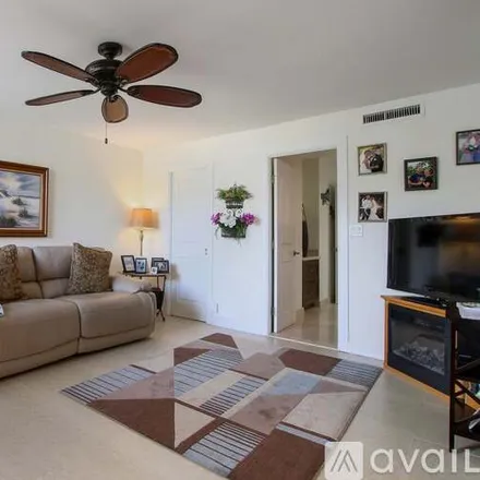 Image 5 - 6 Royal Palm Way, Unit 201 - Condo for rent