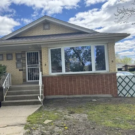 Buy this 3 bed house on 629 East 152nd Street in Dolton, IL 60419