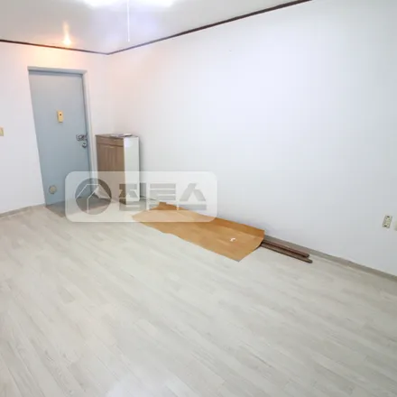 Rent this 2 bed apartment on 서울특별시 강남구 논현동 47-1